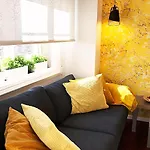 아파트 Yellow *