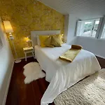 Yellow 아파트