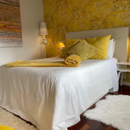 Yellow Daire *