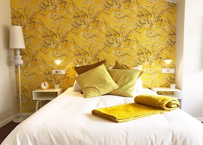 Yellow * サンティアゴ・デ・コンポステーラ